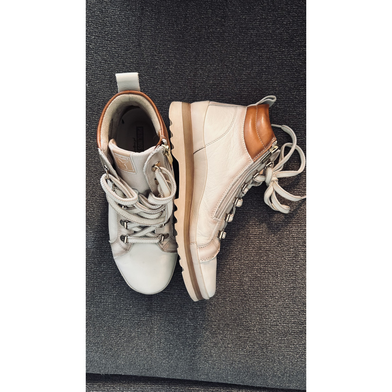PIKOLINOS Women's Pikolinos Vigo Boots Boots White/Brown Women Size 39